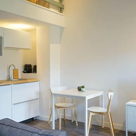 Yvette Guilbert, Le George V Apartment Albi